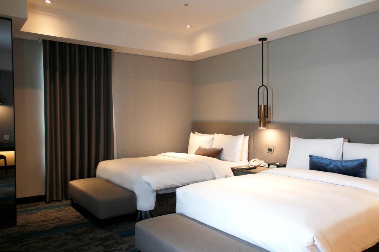 Queena Plaza Hotel Tainan Exterior foto