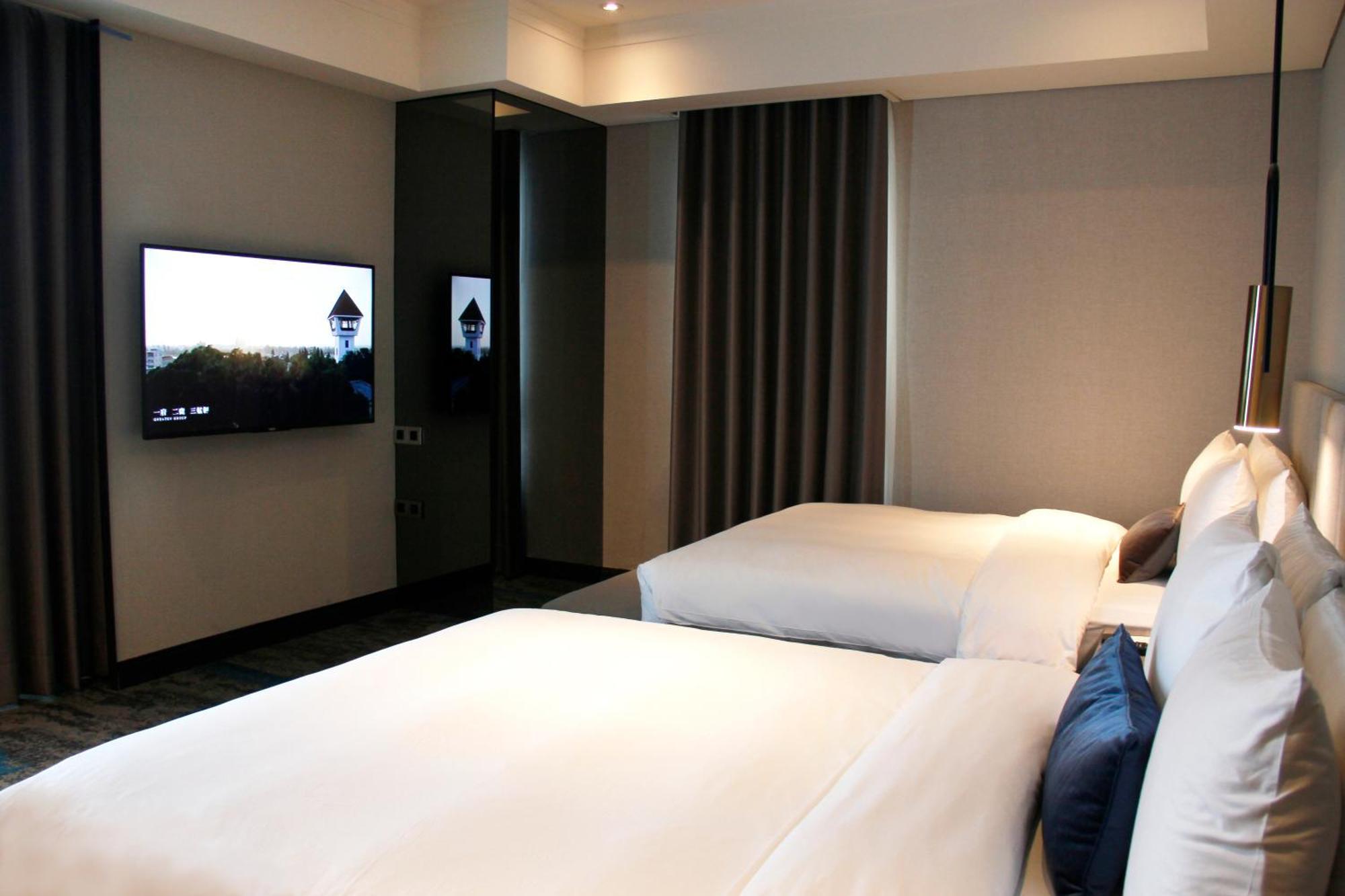 Queena Plaza Hotel Tainan Exterior foto