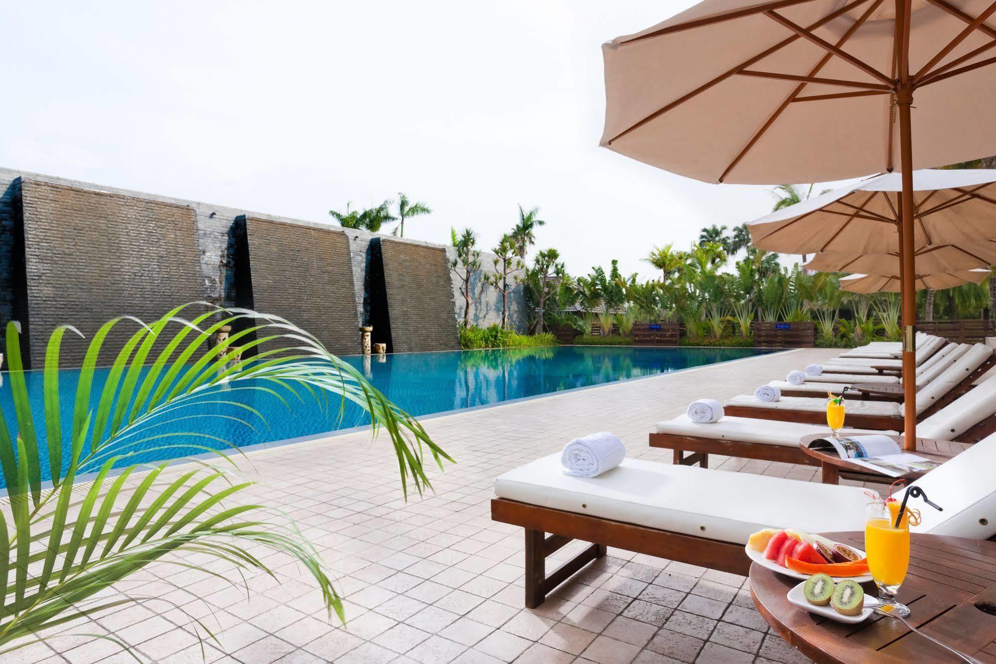 Queena Plaza Hotel Tainan Exterior foto