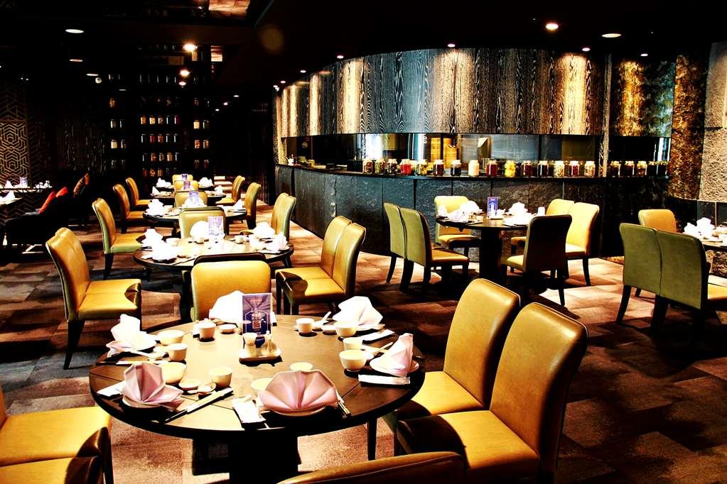 Queena Plaza Hotel Tainan Restaurant foto